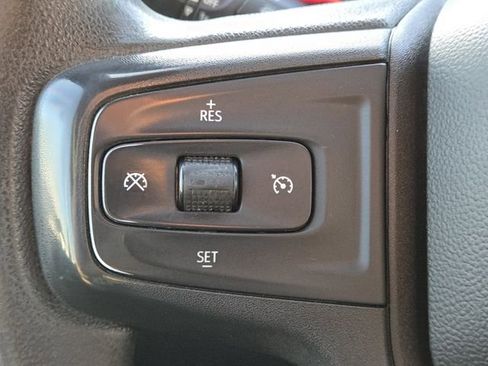 Used 2022 Chevrolet Silverado 2500 Custom w/ Custom Value Package image 10