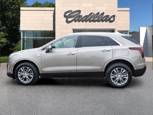 Certified 2023 Cadillac XT5 Premium Luxury w/ Technology Package AWD/4WD image 2