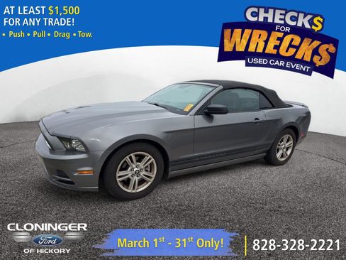 Used 2013 Ford Mustang Convertible image 1
