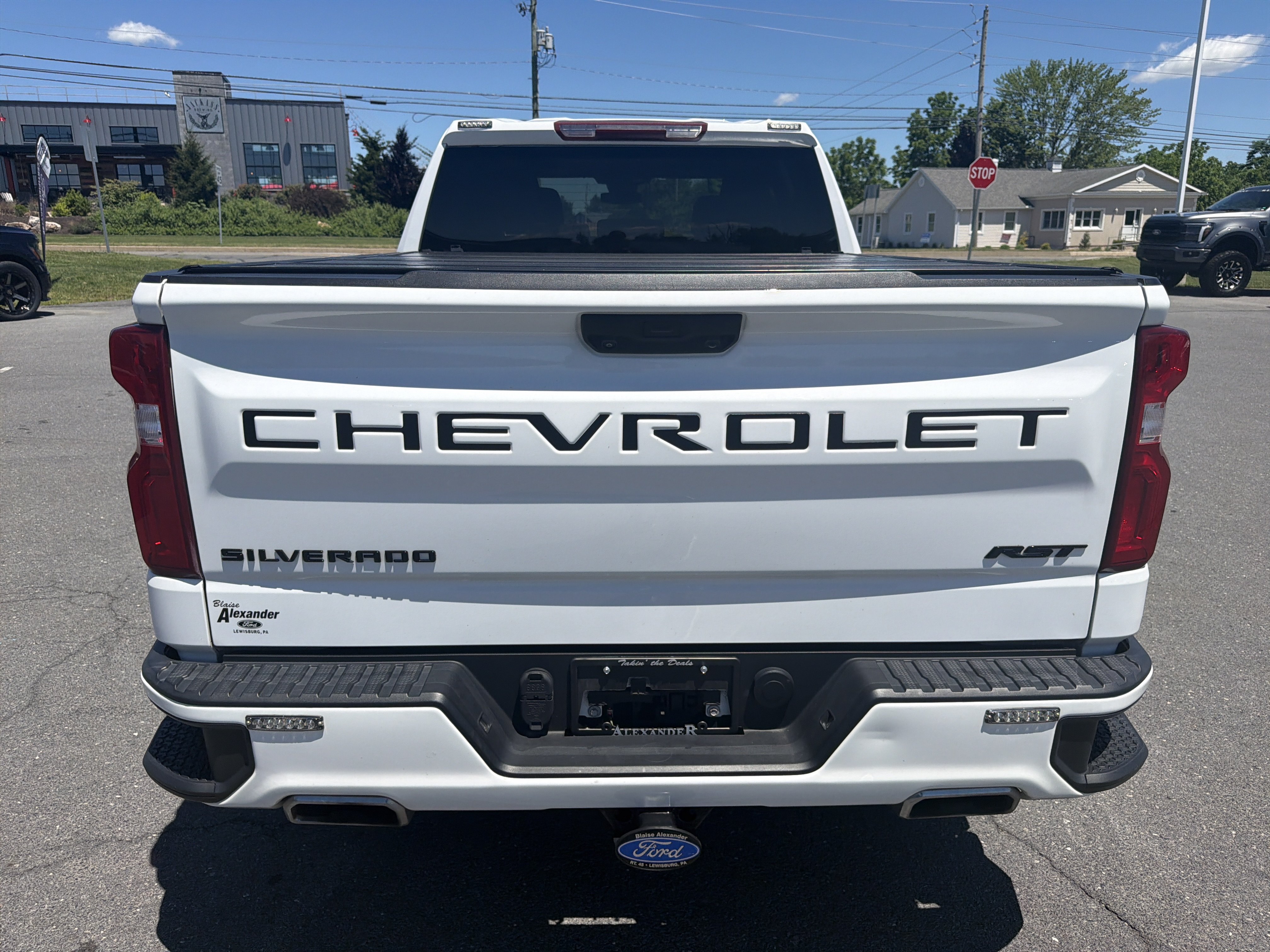 Used 2023 Chevrolet Silverado 1500 RST AWD/4WD image 4