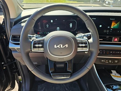 New 2026 Kia Carnival SX Prestige FWD image 11