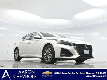 Used 2023 Nissan Altima 2.5 SV