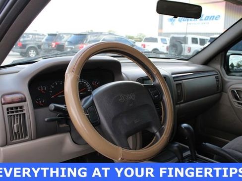 Used 2000 Jeep Grand Cherokee Laredo AWD/4WD image 2