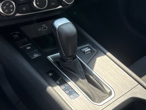 Used 2025 Nissan Kicks S FWD image 15
