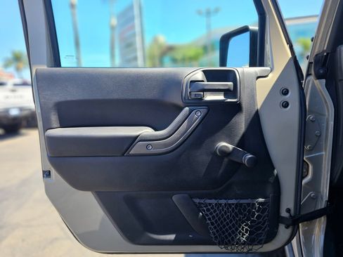 Used 2017 Jeep Wrangler Sport AWD/4WD image 20