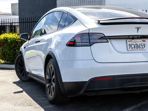 Used 2022 Tesla Model X AWD/4WD image 6