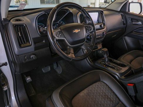 Used 2018 Chevrolet Colorado Z71 RWD image 11