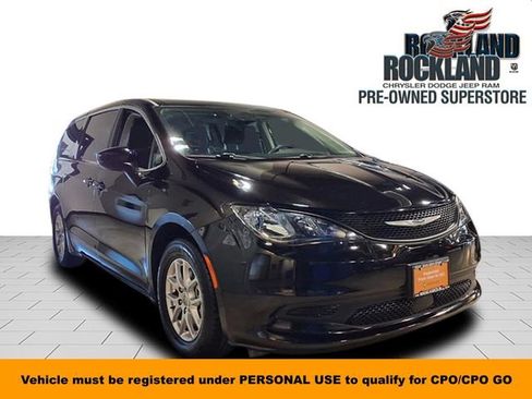 Used 2024 Chrysler Voyager LX image 1