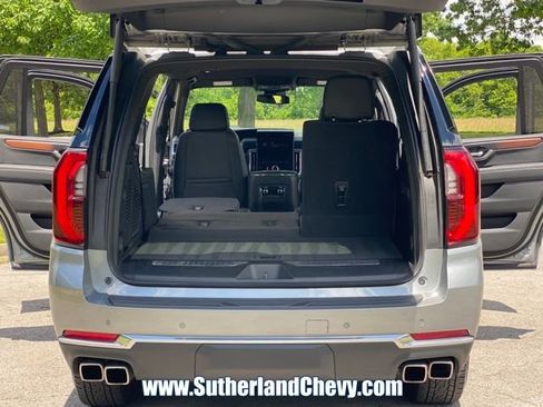 Used 2025 GMC Yukon Denali AWD/4WD image 48