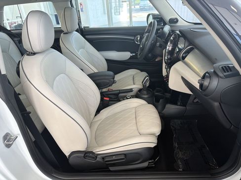 Certified 2024 MINI Cooper S w/ Signature Upholstery Package FWD image 26