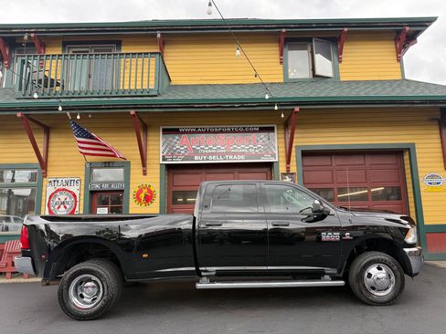 Used 2014 RAM 3500 Tradesman w/ Chrome Appearance Group AWD/4WD image 2