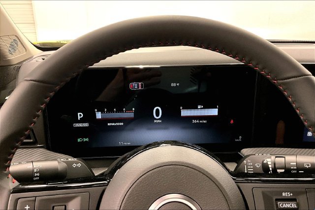 New 2026 Nissan Kicks SR w/ Cold Weather Package FWD image 27