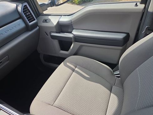 Used 2021 Ford F250 XLT w/ XLT Premium Package image 13