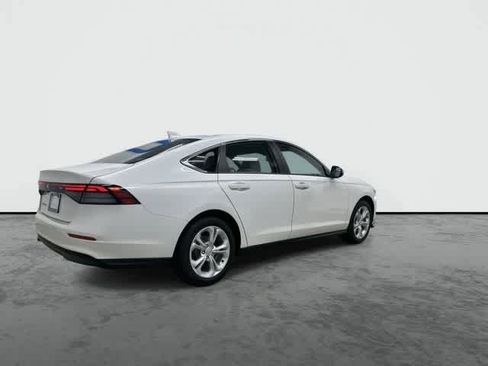 Certified 2025 Honda Accord LX image 4