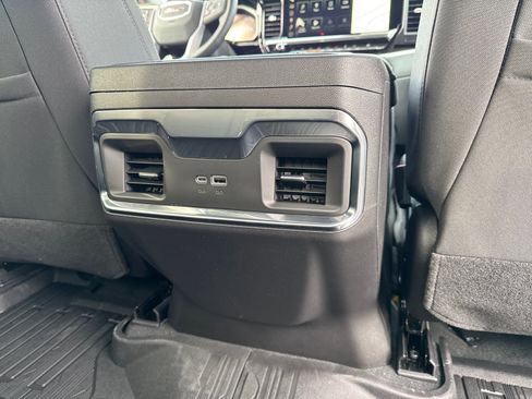 New 2026 GMC Sierra 1500 Elevation image 18
