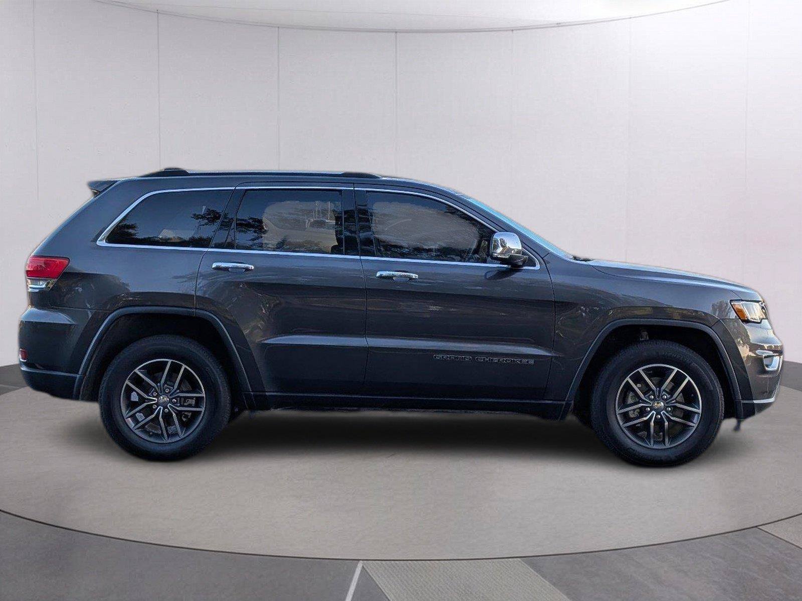 Used 2018 Jeep Grand Cherokee Limited RWD image 8