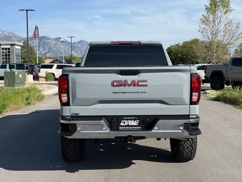 Used 2024 GMC Sierra 1500 Pro w/ Pro Value Package AWD/4WD image 11