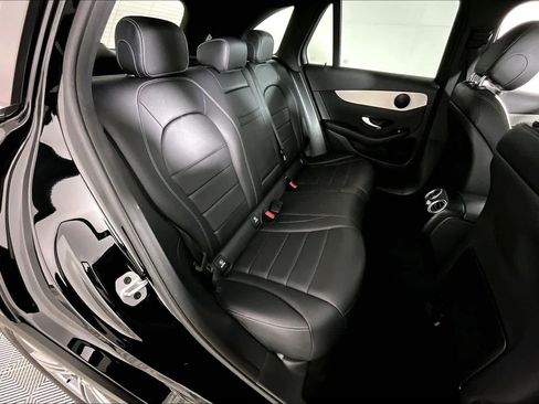 Used 2022 Mercedes-Benz GLC 300 image 19