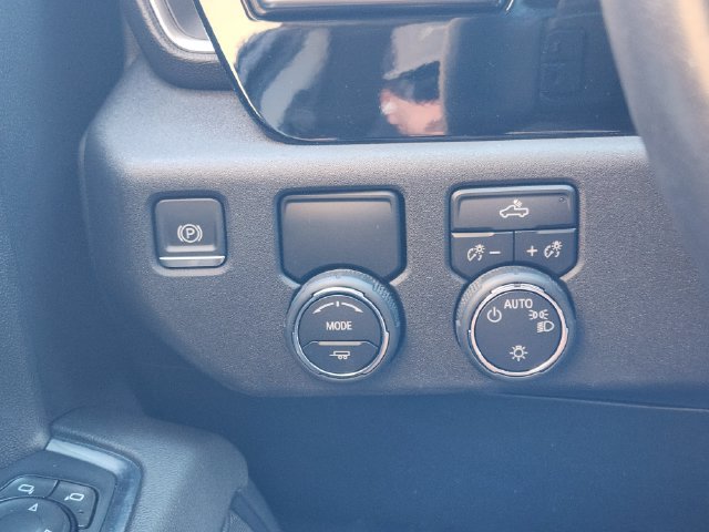 Used 2022 Chevrolet Silverado 1500 LT RWD image 23