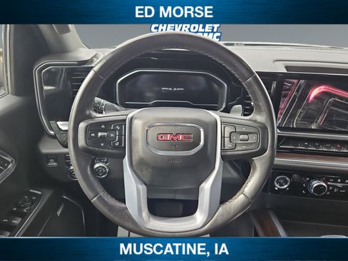 Used 2023 GMC Sierra 1500 SLT w/ SLT Convenience Package AWD/4WD image 14