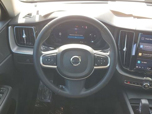 Certified 2024 Volvo XC60 B5 Core image 19