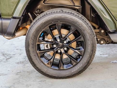 Used 2023 Jeep Wrangler Unlimited Sahara w/ Cold Weather Group image 12