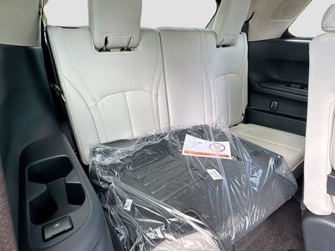 Used 2027 INFINITI QX60 Pure w/ Cargo Package FWD image 29