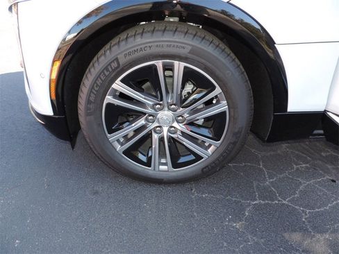 New 2026 Cadillac Lyriq Premium Luxury image 15