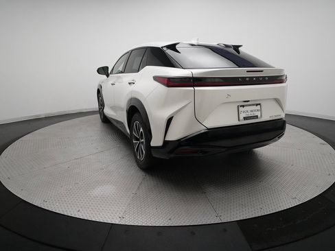 Used 2025 Lexus RZ 300e image 32