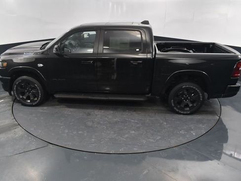 New 2026 RAM 1500 4x4 Crew Cab image 38