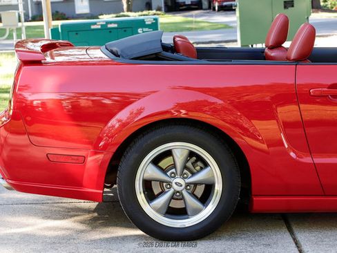 Used 2006 Ford Mustang GT Premium RWD image 10
