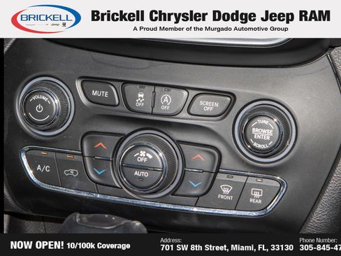 Used 2019 Jeep Cherokee Limited image 22