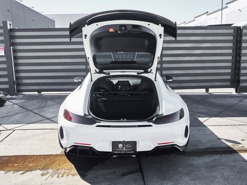 Used 2018 Mercedes-Benz AMG GT R image 27