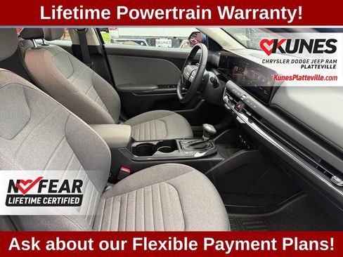 Used 2025 Kia K4 EX FWD image 41