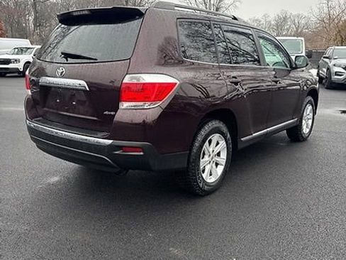 Used 2013 Toyota Highlander Plus image 8