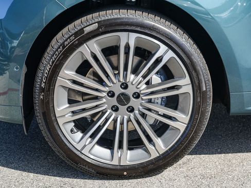 New 2026 Land Rover Range Rover Sport Dynamic SE AWD/4WD image 9