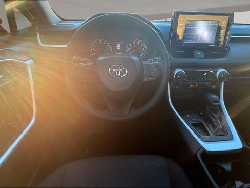 Used 2021 Toyota RAV4 XLE w/ Convenience Package image 8