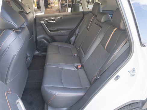 Used 2024 Toyota RAV4 Adventure image 17