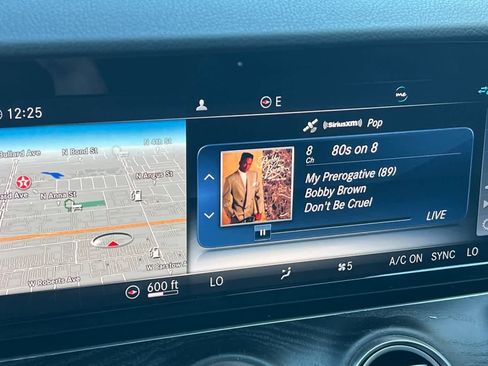 Used 2019 Mercedes-Benz E 300 image 18