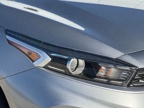 Used 2023 Kia Forte LXS image 8