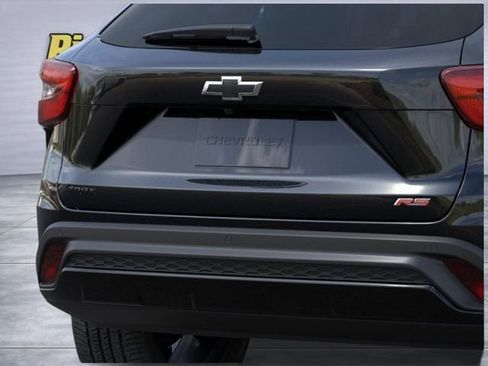 New 2026 Chevrolet Trax RS image 14