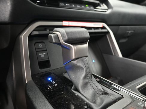 Used 2025 Toyota Tundra SR5 w/ SR5 Convenience Package image 15