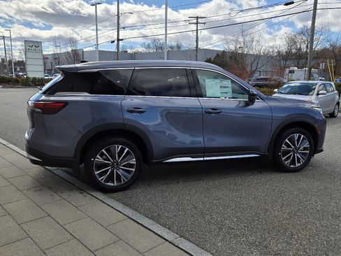 New 2026 INFINITI QX60 Luxe w/ Family Package AWD/4WD image 14
