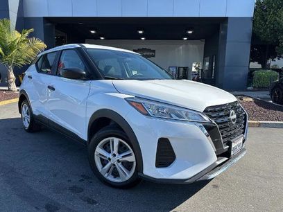 Certified 2025 Nissan Kicks Play S