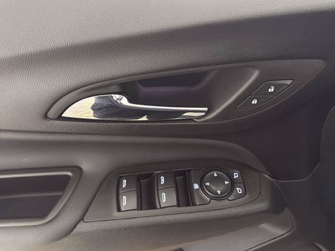Certified 2024 Chevrolet Equinox LT w/ LPO, Floor Liner Package FWD image 7