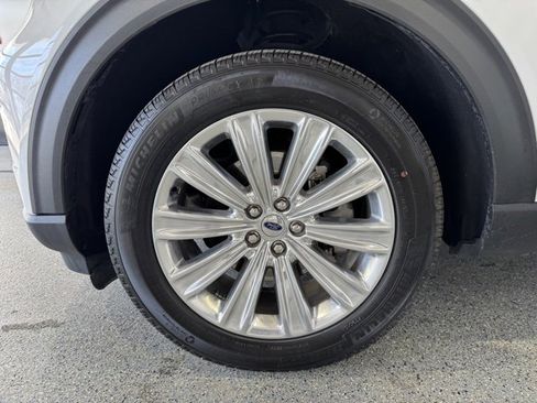 Used 2023 Ford Explorer Limited w/ Limited Technology Package image 28