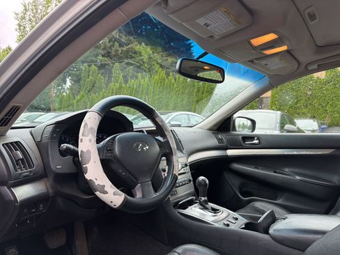Used 2010 INFINITI G37 x Sedan w/ Premium Pkg AWD/4WD image 3
