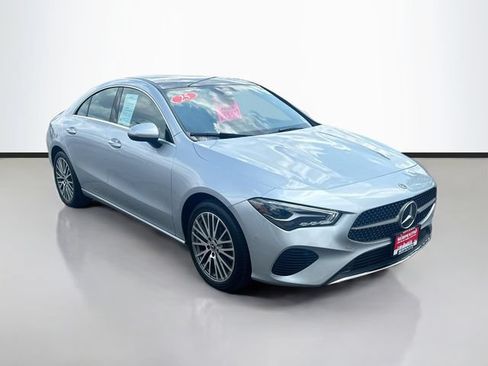 Used 2025 Mercedes-Benz CLA 250 4MATIC image 3