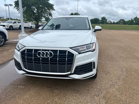 Used 2021 Audi Q7 2.0T Premium w/ Convenience Package AWD/4WD image 4