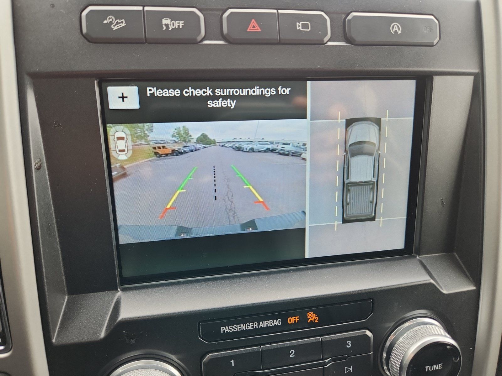 Used 2018 Ford F150 Lariat w/ Equipment Group 502A Luxury AWD/4WD image 27